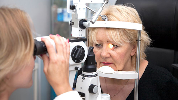 В России зарегистрирован инновационный препарат от возрастной болезни глаз
