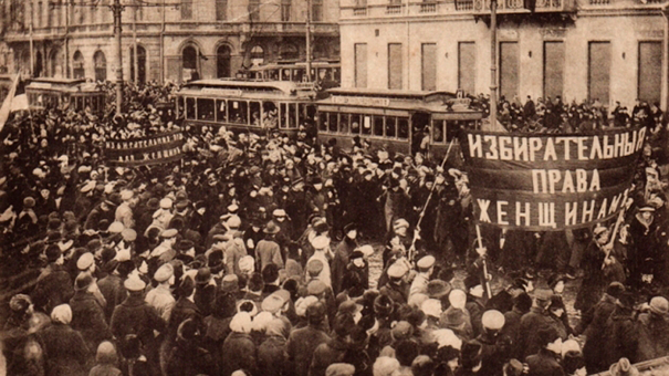 Митинг-женщин-в-Петрограде-23-февраля-(7-марта)-1917.png