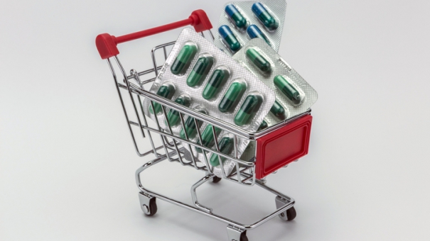 Михаил Мурашко: Продажа лекарств через интернет позволит снизить на них цены
