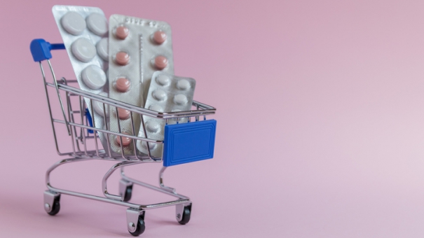 СМИ: в правительстве передумали разрешать продажу лекарств в супермаркетах
