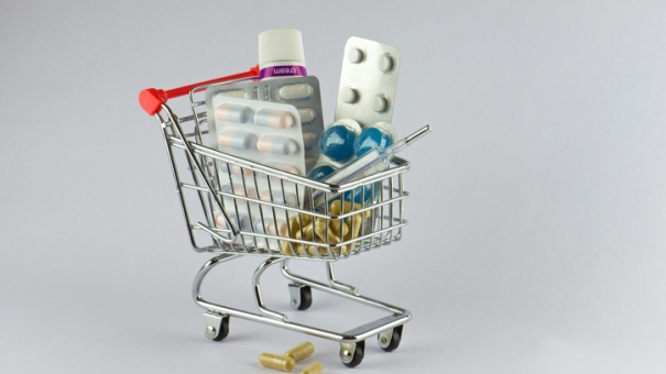 В правительстве вновь предложили разрешить торговлю лекарствами в супермаркетах