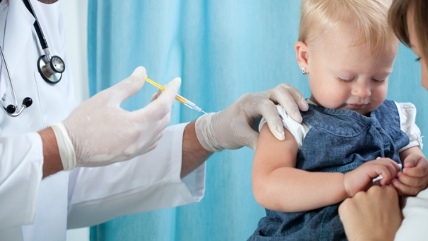 Минздрав предложил наказывать родителей ребенка за отказ от вакцинации