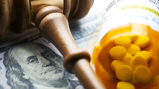 FDA одобрило ещё два лекарства FDA одобрило ещё два лекарства