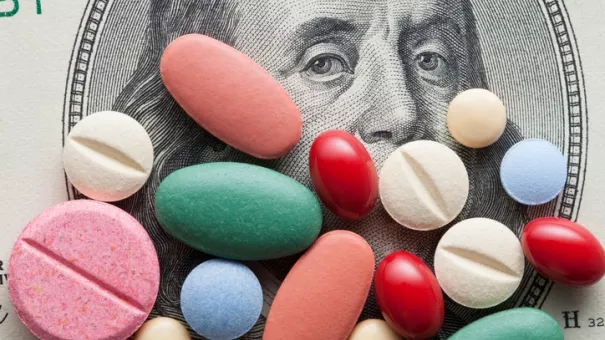 Данные из баз о маркировке лекарственных средств могут разрешить продавать частным компаниям